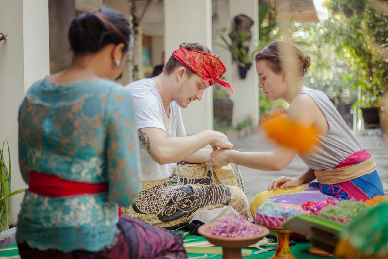 Grandmas Plus Hotel Seminyak Екстериор снимка